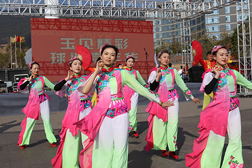 玉溪：体育赛事搭台促“三交” 共绘民族团结同心圆1.jpg